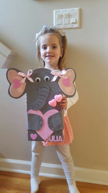 Elephant valentine card box made with cereal box, duct tape, foam and felt pieces. Elephant Valentines Boxes, Duck Valentine Box Ideas, Elephant Valentine Box Ideas, Chicken Valentines Boxes, Koala Valentines Boxes, Animal Valentine Box Ideas, Cereal Box Valentine Boxes, Valentines Day Box Ideas, Valentines Box Ideas