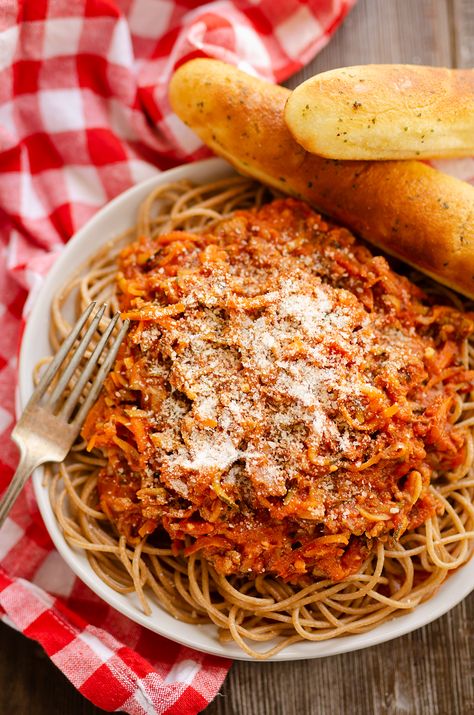 whole wheat spaghetti and vegetables serving Pasta Recipes Dairy Free, Turkey Pasta Recipes, Spaghetti Parmesan, Skillet Pasta Recipes, Vegetable Turkey, Ground Turkey Pasta Recipes, Dairy Free Pasta Recipes, Recipes Dairy Free, Veggie Pasta Recipes