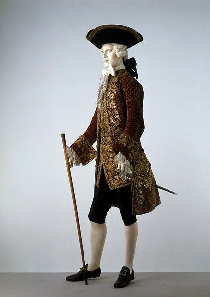 Court suit ca. 1765-1770 via The Victoria & Albert Museum; Justacorp, waistcoat, tricorn hat, ramillies wig, trim breeches. 18th Century Mens Fashion, 1700 Fashion, Rococo Fashion, 18th Century Clothing, Maggie Smith, 18th Century Fashion, Period Outfit, Century Clothing, Antique Clothing