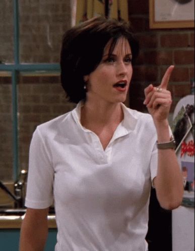 Monica Geller Bangs Hair, Monika Geller Hair, Monica Geller Gif, Monica Friends Hair Short, Courtney Cox Short Hair, Monica Geller Hairstyles, Monica Friends Hair, Monica Haircut, Monica Geller Short Hair