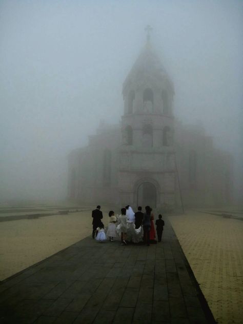 Foggy Wedding, Armenian Wedding, Armenian Church, Happy Feeling, Church Aesthetic, Armenian Culture, Armenia Azerbaijan, Wedding Church, Foggy Morning