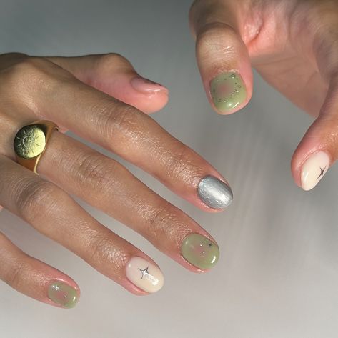 ✨DAINTY✨ Short nail girly looking so cute with these poses. This nail art may look simple and cute but they were defs an eye breaker 😍🤣 ✨structured efile + level 2nail art ✨custom press ons available through dm or Etsy link in bio ✨book an appointment via link in bio #shortnails #naturalnails #greennails #minimalstyle #minimalnails #nails #nailsnailsnails #nails #nails2inspire #nailaddict #nailartist #nailsoftheday #nailsofinstagram #naildesign #nailartaddict Bare Nail Art, Natural Nail Designs Short Round, Simple Nails Ideas Short, Cute Short Simple Nails, Custom Press Ons, Simple Nail Short, Wrestling Nails, Short Nails Inspo Simple, Short Nail Designs Simple