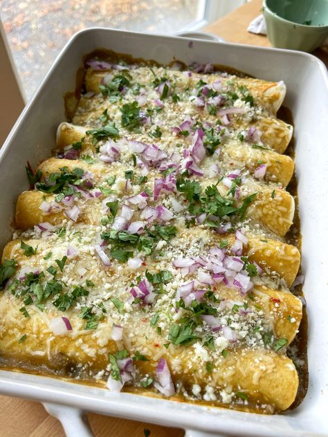 Corn Chicken Enchiladas, Street Corn Chicken, Best Enchiladas, Air Fryer Recipes Appetizers, Corn Chicken, Street Corn, Busy People, Healthy Dinners, Chicken Enchiladas