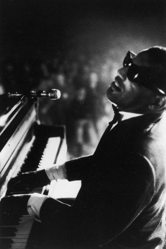 Ray Charles at Carnegie Hall, New York City, 1966 Playing The Piano, Charles Ray, Playing Piano, Ray Charles, Jazz Musicians, Jazz Blues, Ronald Reagan, Jim Morrison, Eric Clapton