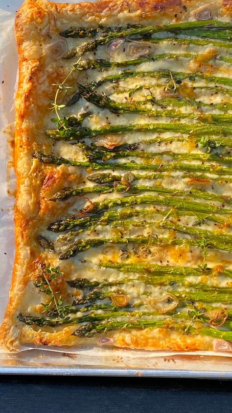 ASPARAGUS PUFF PASTRY TART with GRUYERE & FRESH THYME Baked Gruyere In Pastry, Puff Pastry With Asparagus, Vegetable Puff Pastry Recipes, Asparagus Gruyere Tart, Asparagus Tart Puff Pastries, Asparagus Galette, Fresh Asparagus Recipes, Puff Pastry Asparagus, Asparagus Pastry