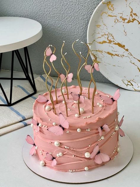 Cake Designs For Best Friend Birthday, Cakes For Best Friend Girl, Best Friends Birthday Cakes, Best Friend Birthday Cakes, Pink Theme Birthday Cake, Best Friend Cake Design, Cake Ideas For Best Friend Birthday, Simple Cake Designs For Girl, Cake Designs For Best Friend