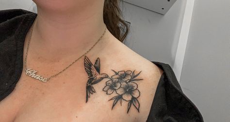 Collar Bone Hummingbird Tattoo, Humming Bird Collar Bone Tattoo, Humming Bird Chest Tattoo, Lilac Hummingbird Tattoo, Collarbone Hummingbird Tattoo, Hummingbird Tattoo With Rose, Bird Collarbone Tattoo, Hummingbird Tattoo Collar Bone, Collarbone Cover Up Tattoo