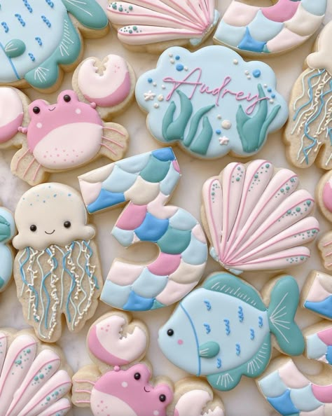 Oneder The Sea Cookies, Under The Sea Cookies Decorated, Under The Sea Birthday Cookies, Ariel Cookies, Under The Sea Cookies, Shell Cookies, Sea Cookies, Mermaid Cookies, Beach Cookies