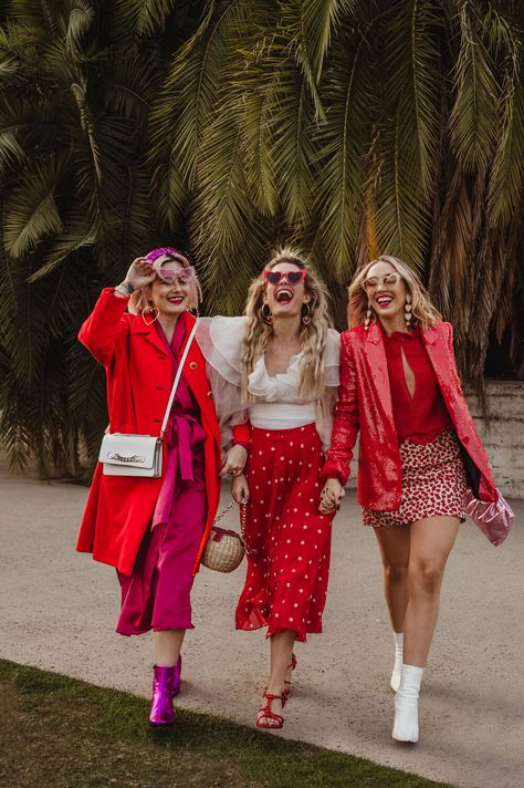 Galentines Group Photoshoot, Galentines Photoshoot With Friends, Galentine Brunch Outfit, Valentines Day Friends Photoshoot, Valentine’s Day Party Outfit, Galentine Photoshoot Ideas, Valentine’s Outfit, Galentines Photoshoot Aesthetic, Valentines Photoshoot Ideas Friends