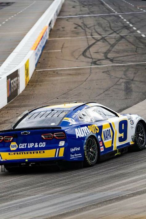 Chase Elliott Nascar Wallpaper, Chase Elliott Car, Nascar Wallpaper, Chase Elliott Nascar, Job Goals, Chase Elliot, Race Car Driving, Ocean At Night, Nascar Diecast