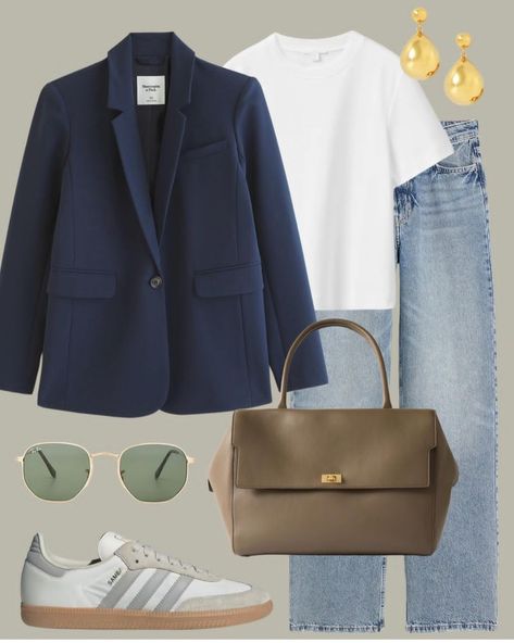 Navy Blue Blazer Outfit Women, Blazer And Jeans Outfit Women, Navy Blazer Outfit Women, Bussines Casual Woman, Navy Blazer Outfits, Blazer Styling, Blue Blazer Outfit, Smart Casual Women Outfits, Smart Casual Women