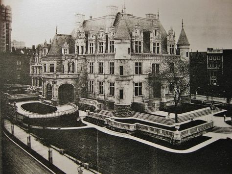 Charles M. Schwab house, Riverside Dr. at 74th St, New York City. Maurice Hebert, architect. Image from The American Architect, Nov. 4, 1905. Room Mansion, Nyc Mansions, Gilded Era, New York Mansion, Bethlehem Steel, American Mansions, Charles Schwab, Nyc History, Riverside Drive