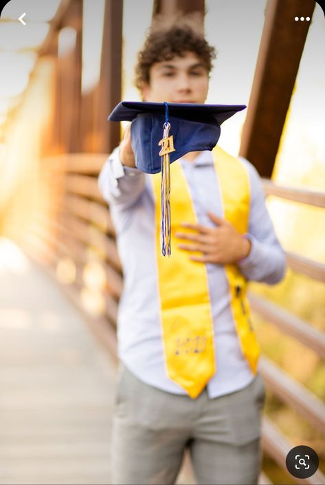 Senior Tuxedo Pictures, Boys Graduation Photo Ideas, College Graduation Photoshoot Ideas For Guys, Funny Grad Pics, Graduation Cap Photos, 5th Grade Graduation Pictures, Stockyards Photoshoot, Senior Picture Ideas For Guys Cap And Gown, Graduation Photos Men