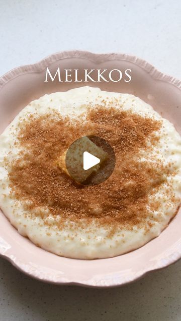 Lila Lerie on Instagram: "Lekker Melkkos!🥛✨ This was first time trying Melkkos EVER! Trust me when I say that if Milktart or Sago Pudding is something you like then this should be something your tastebuds would like… let me know what you think?  Tap the link in my profile for the recipe or head over to www.thebigtastybite.com where I upload all my recipes 👏🏼  Hope everyone has lovely weekend. K, love you, byyye ❤️  #melkkos #southafrican #recipes #yummy #tasty #hungry #dessert" Sago Melkkos Resep, Sago Pudding Recipe, Sago Pudding, Sago Recipes, Milk Tart, Recipes Yummy, Cake Baking Recipes, My Recipes, Cake Baking