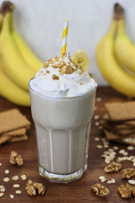 Recipe photo for our Healthy Nutty Banana Cream Protein Shake surrounded by ingredients, banana, graham cracker, walnut, whipped topping. Banana Protein Shake, Cream Crackers, Plant Based Yogurt, Healthy Afternoon Snacks, Healthy Banana, Vanilla Greek Yogurt, Vanilla Almond Milk, Wafer Cookies, Banana Cream Pie