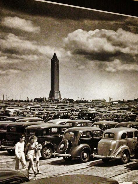 Jones beach way back when 1970 New York, Jones Beach Long Island, Long Island History, 1960s New York City, Classical Building, Vintage Beach Photos 1960s, Jones Beach, Old Paris, Long Island Ny