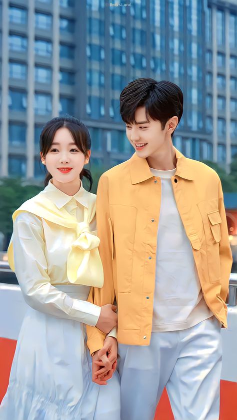 Corian Couple, Our Secret Chinese Drama, Korean Couple Photoshoot, Wedding Dress Sketches, Korean Wedding Photography, Korean Photo, Cute Couple Dancing, Gals Photos, Cool Boy Image