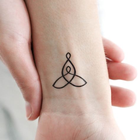 The Ultimate Guide to Celtic Motherhood Knot Temporary Tattoos Mother Daughter Celtic Knot, Celtic Mother Tattoos, Celtic Motherhood Tattoo, Motherhood Tattoo, Celtic Motherhood Knot, Motherhood Knot, Celtic Motherhood, Motherhood Tattoos, Celtic Knot Tattoo