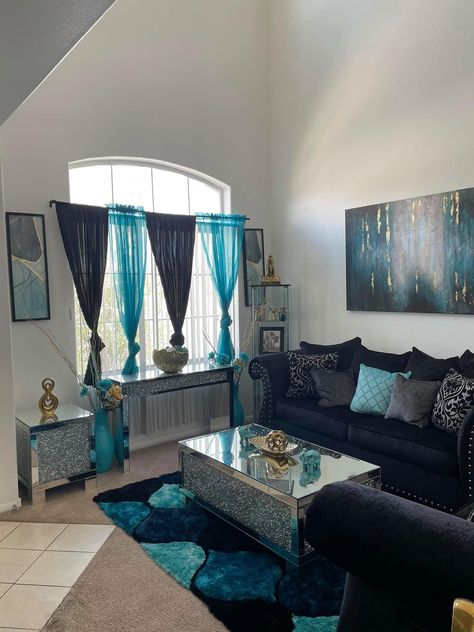 Teal Aesthetic Living Rooms, Teal And Silver Living Room, Turquoise And Black Living Room, Black And Blue Living Room, Black And Grey Living Room, Black And Silver Living Room, Aqua Living Room, Purple Living Room Ideas, Light Blue Living Room