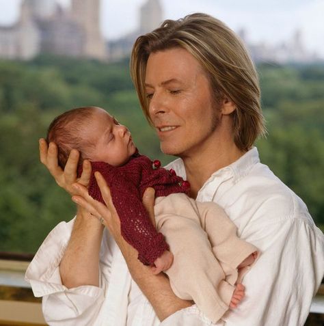 David Bowie picture with daughter Alexandria Zahra Jones Supermodel Iman, Iman And David Bowie, Duncan Jones, Major Tom, Ziggy Stardust, I'm With The Band, Music Legends, David Bowie, Heavy Metal