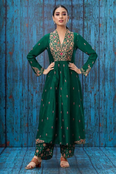 Buy Niti Bothra Green Silk Embroidered Kurta And Palazzo Set Online | Aza Fashions Kurta And Palazzo, A Line Kurta, Traditional Indian Outfits, Palazzo Set, Party Wear Indian Dresses, Indian Designer Outfits, Anarkali Dress, Indian Attire, Designer Dresses Indian