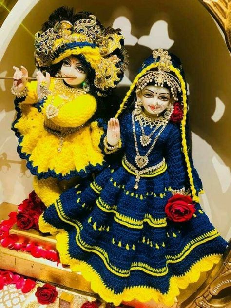 Modern Krishna, Woollen Dresses, Shri Radha Krishna, Laddoo Gopal, Krishna Dress, Hindi Lyrics, Iskcon Krishna, Shri Radha, Radhe Krishna Wallpapers