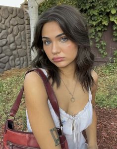 Grace Brinkly Hair, Grace Brinkly, Collarbone Length Hair, Shortish Hair, Shoulder Haircut, Rambut Brunette, Short Dark Hair, Brown Hair Inspo, Short Brown Hair