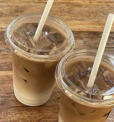 Recipes Coffee Drinks, Opening A Bakery, Love Cafe, Coffee Icon, Coffee Obsession, Coffee Photos, Ice Coffee, Coffee Tasting, Aesthetic Coffee