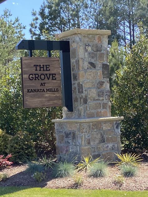 Street Entrance Design, Railroad Ties Driveway Entrance, Stone Signage Outdoor, Rustic Signage Design Outdoor, Road Entrance Ideas, Business Entrance Ideas, Neighborhood Entrance Signs, Property Entrance Ideas, Driveway Entry Ideas