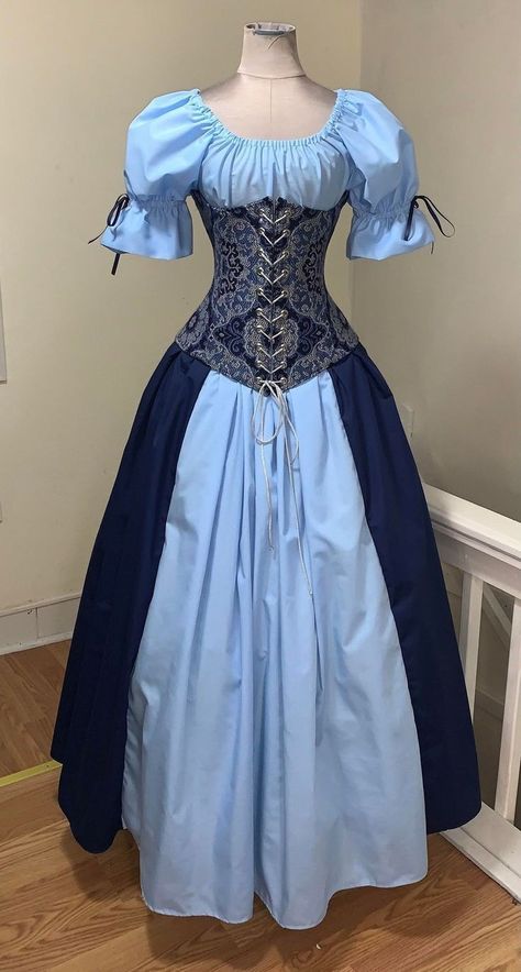 Gaun Abad Pertengahan, Fair Outfit, Fair Outfits, Panel Skirt, Old Fashion Dresses, Ornate Design, Fantasy Gowns, Medieval Dress, Skirt Maxi