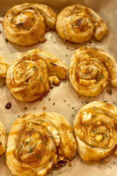 Goat Cheese Pinwheels Appetizers, Hot Honey Cheese Bites, Goat Cheese Pastry, Goat Cheese Puff Pastry Appetizer, Honey Goat Cheese Recipes, Hot Honey Appetizers, Hot Honey Goat Cheese, Goat Cheese Pinwheels, Puff Pastry Goat Cheese