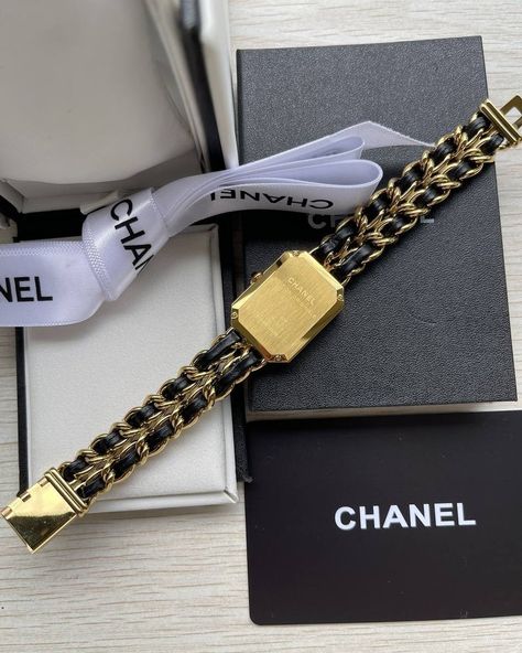 keep it classy 🤍 #chanelwatches #watch #watchaddict #watchcollector #watchmania #ohsofabph #osfph #ohsofabphluxury Chanel Watch, Paypal Credit Card, Watch Luxury, Classy Fashion, Keep It Classy, Fashion Shop, Full Set, Time Piece, Dust Bag