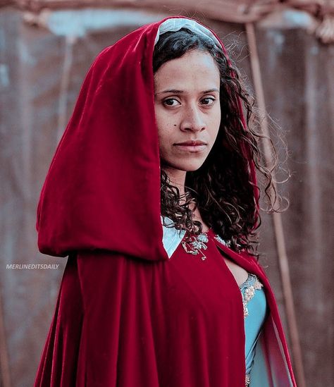 Queen Guinevere, Arthur And Guinevere, Lancelot And Guinevere, Merlin Tv Series, Angel Coulby, Merlin Series, The Younger Sister, The Blacksmith