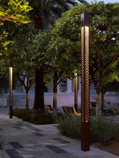 Archus pin - ▇ #Home #Outdoor #Landscape via - Christina Khandan on IrvineHomeBlog - Irvine, California ༺ ℭƘ ༻: Blitz Design, Outdoor Lighting Design, Diy Outdoor Lighting, Landscape Lighting Design, Urban Lighting, Modern Landscape Design, Desain Lanskap, Landscape Architecture Design, Backyard Lighting