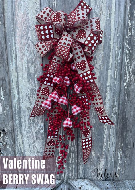 Berry swag with valentine hearts Valentine Swags For Front Door, Valentine Swag, Napkin Ideas, White Xmas Tree, Diy Seasonal Decor, Door Swags, Swag Wreath, Tree Wreath, Wreath Maker