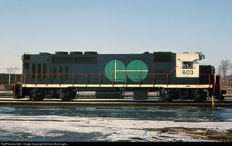 Toronto Transit, Go Transit, Toronto Images, Newfoundland Travel, Travel Oklahoma, Train Times, Railroad Photos, Toronto Ontario Canada, Train Engines