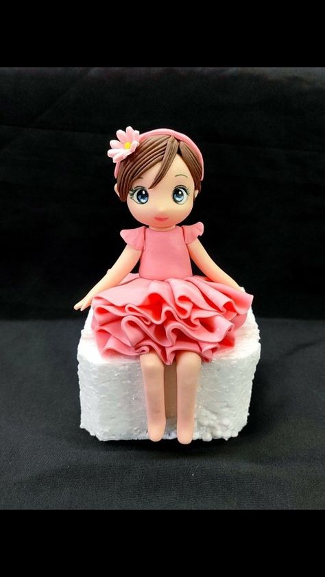 Antony Bidesh | How to make fondant girl figurine / fondant figurine making tutorial / fondant doll / fondant figurine / cake topper / fondant theme cake /… | Instagram Fondant Doll Tutorial, Fondant Doll, Fondant Hair, Fondant Figurine, Fondant Girl, Cake Instagram, Doll Cake Topper, Topper Fondant, Birthday Cake Pictures