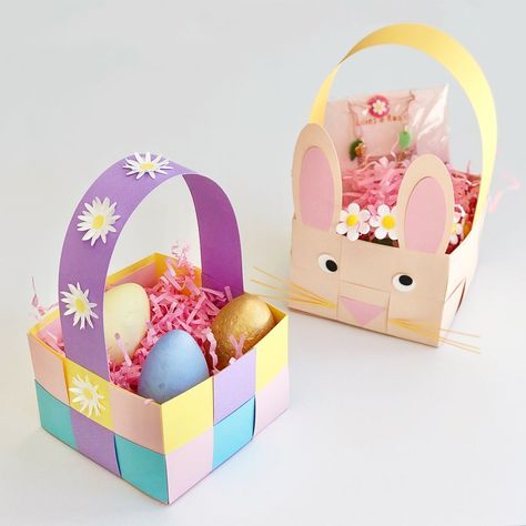 CUTE DIY Easter baskets to make with your kids. Baskets To Make, Paper Easter Basket, Diy Easter Basket, Creative Easter Baskets, Easter Baskets To Make, Easter Basket Crafts, Disneyland Ears, Fun Easter Crafts, Easter Egg Basket