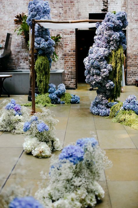 Blue Floral Installation, Hydrangea Chuppah, Aisle Arrangements, Floral Sculptures, Blue Hydrangea Wedding, Wedding Chuppah, Modern Wedding Ceremony, Hydrangeas Wedding, Wedding Altars