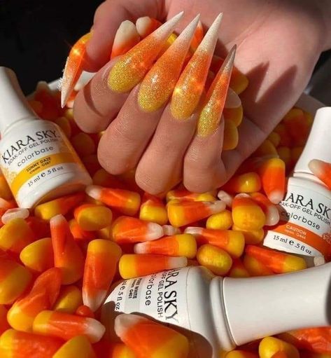 Corn Nails, Candy Corn Nails, Orange Nail Designs, Chicago Fashion, Halloween Candy Corn, Nail Candy, Dope Nail Designs, Nails Makeup, Trendy Nail Design