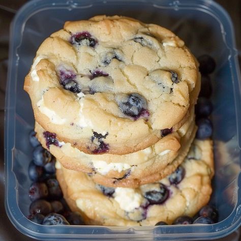 Blueberry Cheesecake Cookies Blueberry Cheesecake Muffins, Blueberry Cheesecake Cookies, Blueberry Muffin Mix, Cheesecake Muffins, Caramel Bits, Cheesecake Cookies, Muffin Mix, Cinnamon Swirl, Blueberry Recipes