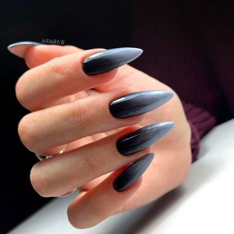 Black Grey Ombre Nails, Black And Grey Nails, Black Ombre Nails, Grey Nail, Grey Nails, Grey Nail Designs, Witchy Nails, Gothic Nails, Edgy Nails