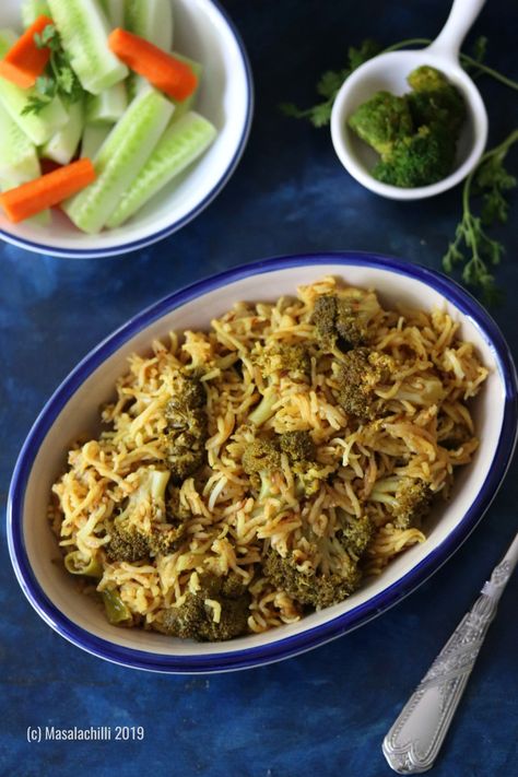 Broccoli Rice Recipe Potluck Vegetarian, Broccoli Rice Recipe, Vegan Rice Dishes, One Pot Rice Meals, Vegetarian Gluten Free, Vegetarian Recipes Lunch, Healthy Indian Recipes, Easy Rice Recipes, One Pot Meal