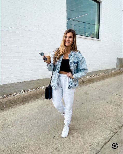 How to Make Your Sweatpants Look “Spring and Summer.” | The Thrill of the hunt Sweats And Jean Jacket Outfit, Sweatpants And Jean Jacket Outfit, Jean Jacket Sweatpants Outfit, Sweatpants And Denim Jacket Outfit, Jean Jacket With Sweatpants, Sweatpants Crop Top Outfits, Motion Conference, Outfit With Sweatpants, Comfy Sweatpants Outfit