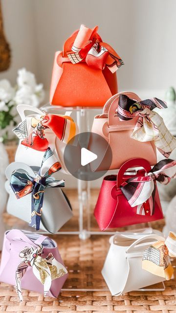 Ashley Temple on Instagram: "Comment PURSE for the links to all of these mini treat bags! 

These mini tree bags make the perfect party favor for lots of upcoming spring events. I love them for bridal showers, baby showers, ladies lunches, a spring brunch at home or a birthday party favor. 

hi, I’m Ashley. I share tons of gift ideas, seasonal decor, party favors, hostess tips and tricks and all of the treasures on Amazon. You didn’t know you needed. Please follow along for more! 

#amazonfinds #founditonamazon #amazonfavorites #partyfavors #partyideas #partyinspo #giftsforher" Purse Favors, Hostess Tips, Brunch At Home, Spring Events, Tree Bag, Mini Treats, Spring Brunch, Mini Tree, Ashley I