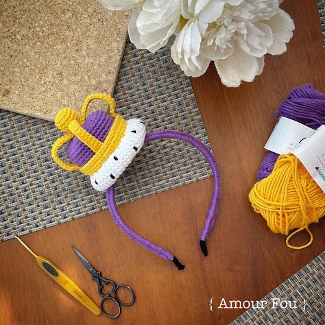 { Amour Fou | Crochet }: { Coronation Crown Headband... } Cosplay Crochet, Coronation Crown, Porch Goose, Pola Topi, Crochet Crown, Hair Crochet, Crochet Headband Pattern, Yarn Tail, Single Crochet Stitch