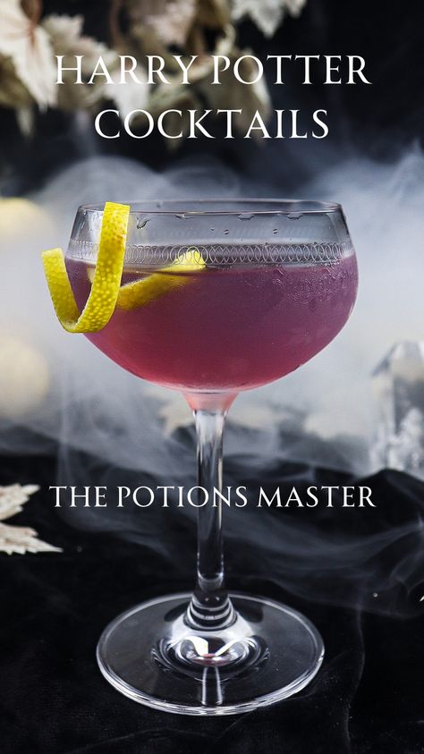 Polyjuice Potion Cocktail, Harry Potter Themed Drinks Cocktails, Harry Potter Themed Cocktails, Movie Night Cocktails, Harry Potter Cocktails Recipes, Book Themed Cocktails, Harry Potter Party Drinks, Harry Potter Alcoholic Drinks, Harry Potter Drinks Alcohol