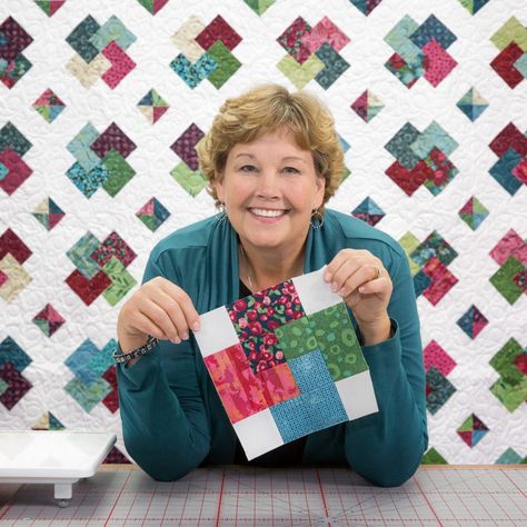 Card Trick Quilt, Missouri Quilt Tutorials, Missouri Quilt Company, Missouri Star Quilt Company Tutorials, Missouri Star Quilt Tutorials, Colchas Quilting, Missouri Quilt, Finished Quilts, Missouri Star Quilt Company