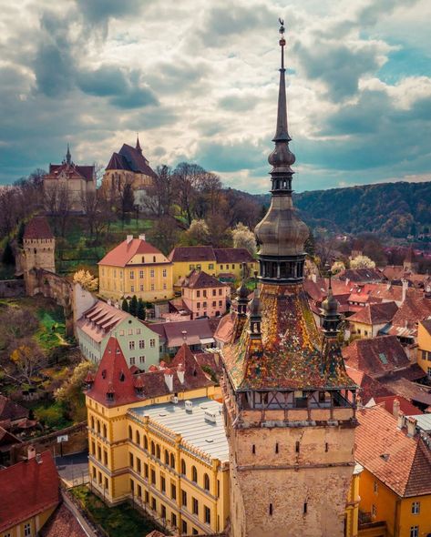 Romania Aesthetic, Sighisoara Romania, Oc Story, European Bucket List, Visit Romania, Train Trip, Europe Countries, Romania Travel, Travel Project