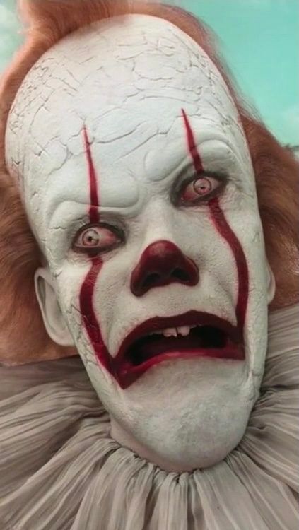 A review of Andy Muschietti's horror sequel, It Chapter Two Es Pennywise, It Chapter Two, Scary Films, Clown Horror, Pennywise The Clown, Pennywise The Dancing Clown, Scary Movie Characters, It The Clown Movie, Scary Wallpaper